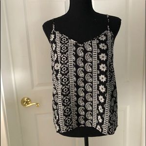 Silk top. Black and off white